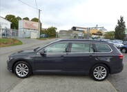 Volkswagen Passat 9