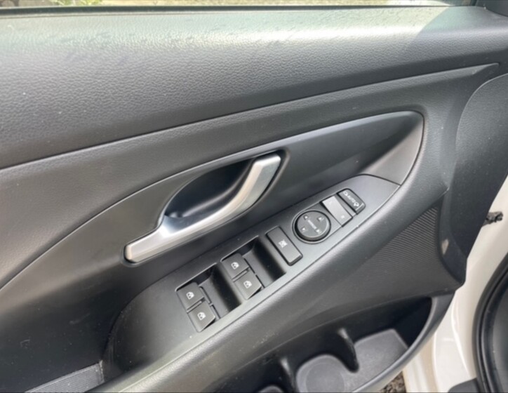 Hyundai i30 11