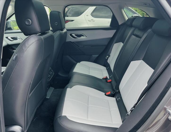 Land Rover Range Rover Velar 11