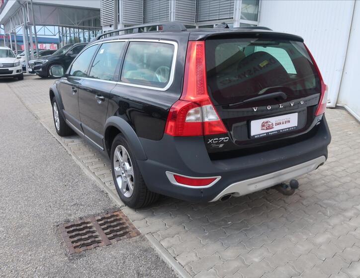 Volvo XC70 4