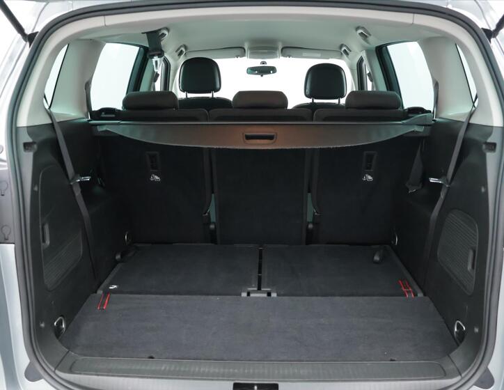 Opel Zafira 10