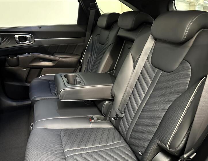 KIA Sorento 25