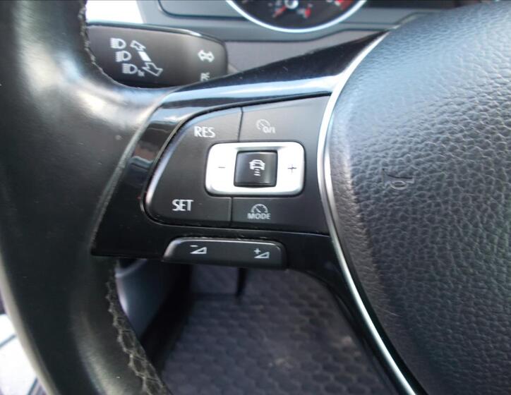 Volkswagen Passat 24