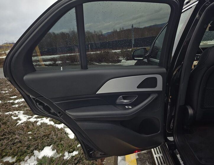 Mercedes-Benz GLE 21