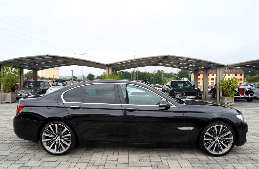 BMW Řada 7