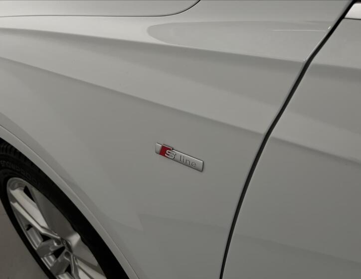Audi Q7 32