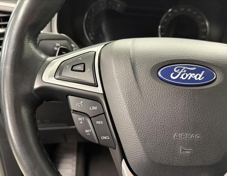 Ford S-MAX 8