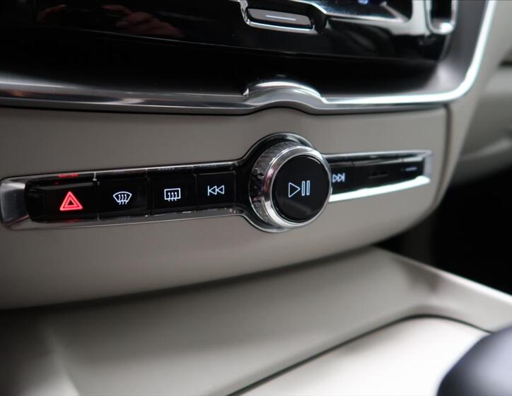 Volvo XC60 30