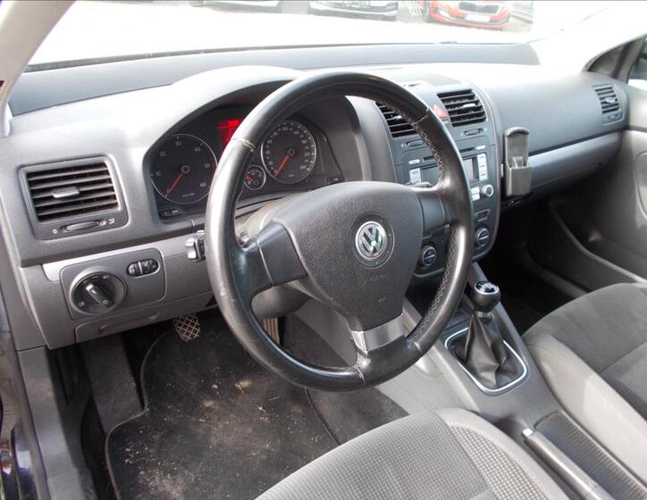 Volkswagen Golf 18