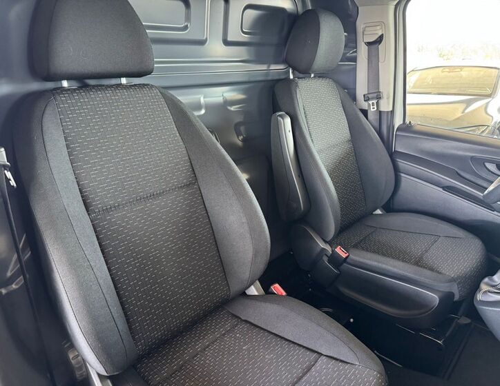 Mercedes-Benz Vito 16
