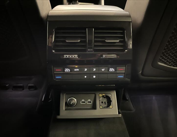Volkswagen Touareg 26