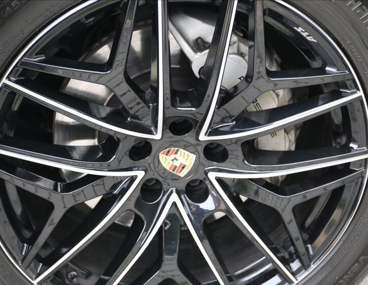 Porsche Macan 15