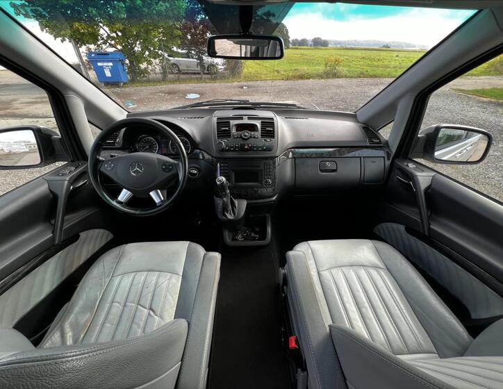 Mercedes-Benz Viano 31