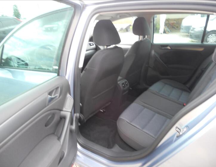 Volkswagen Golf 15