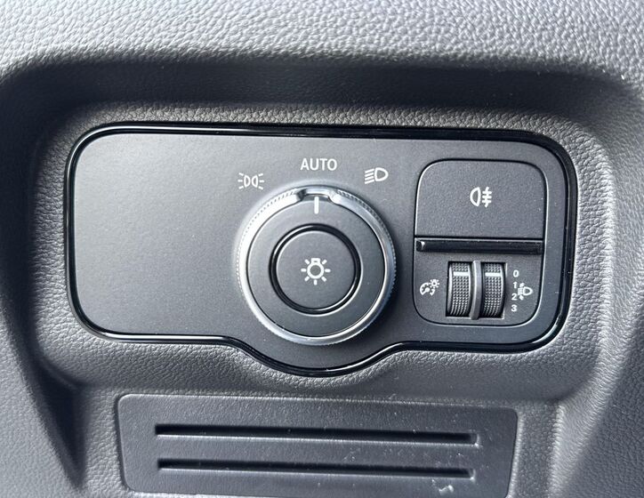 Mercedes-Benz Citan 12