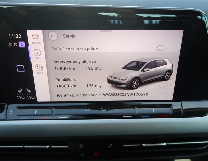 Volkswagen Golf 34