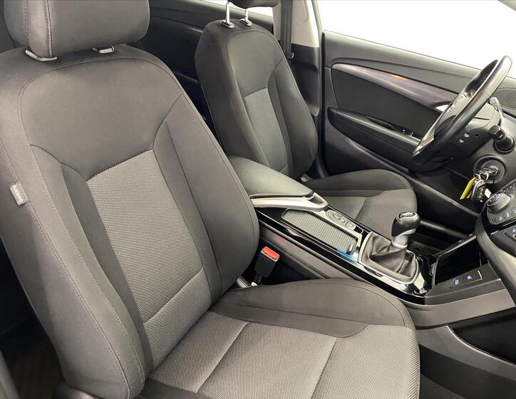 Hyundai i40 8