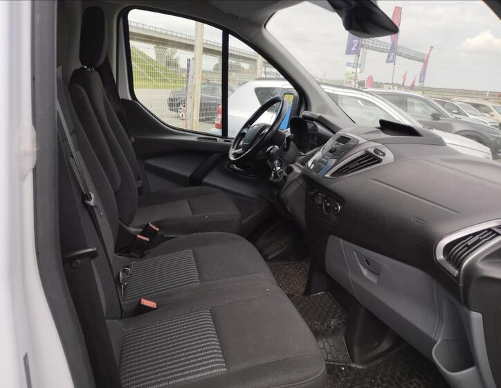 Ford Transit 8