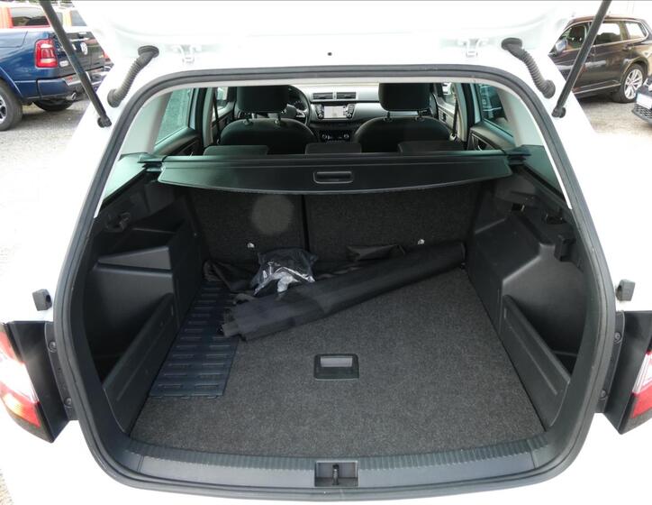 Škoda Fabia 18