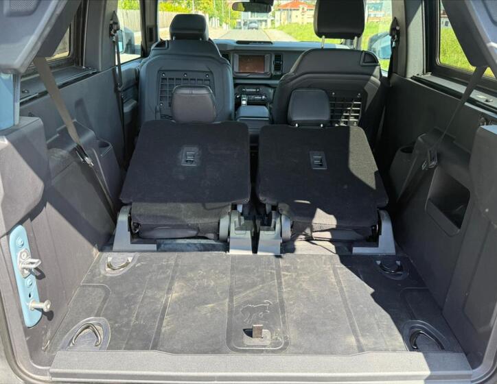 Ford Bronco 19