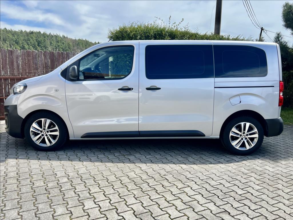 Peugeot Traveller