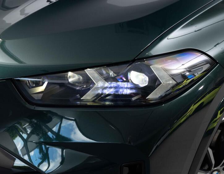 BMW X5 8