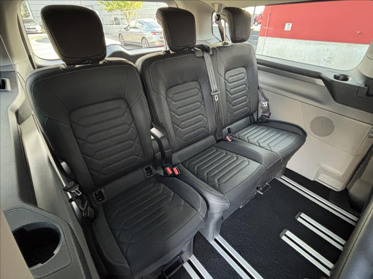 Ford Tourneo Custom