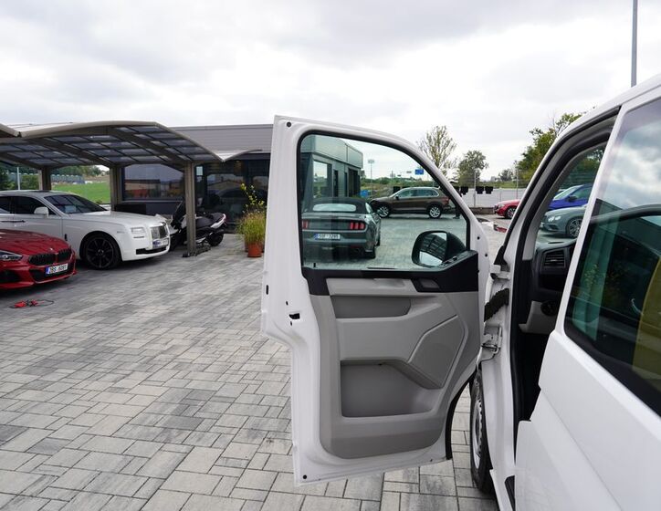 Volkswagen Transporter 11