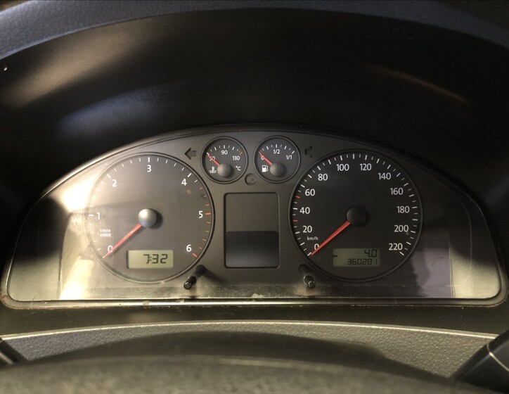 Volkswagen Caravelle 17