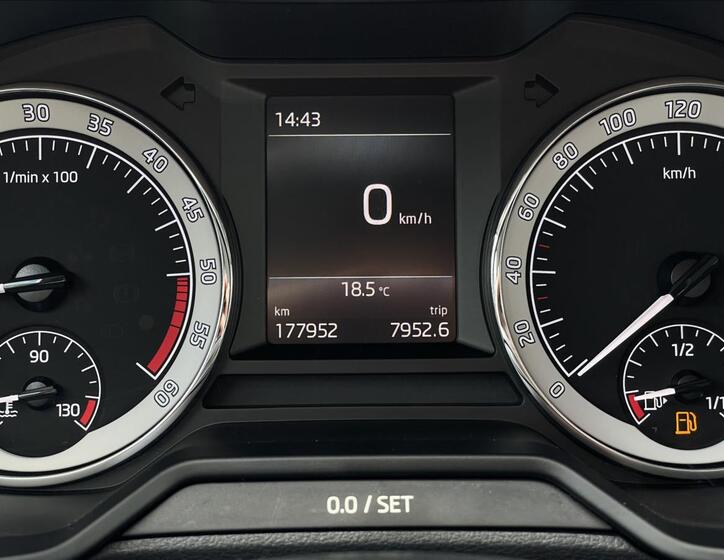 Škoda Octavia 10