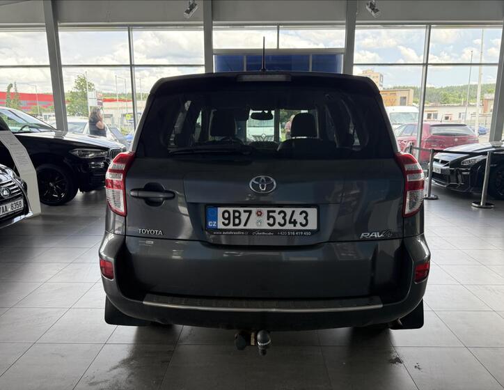 Toyota RAV4 5