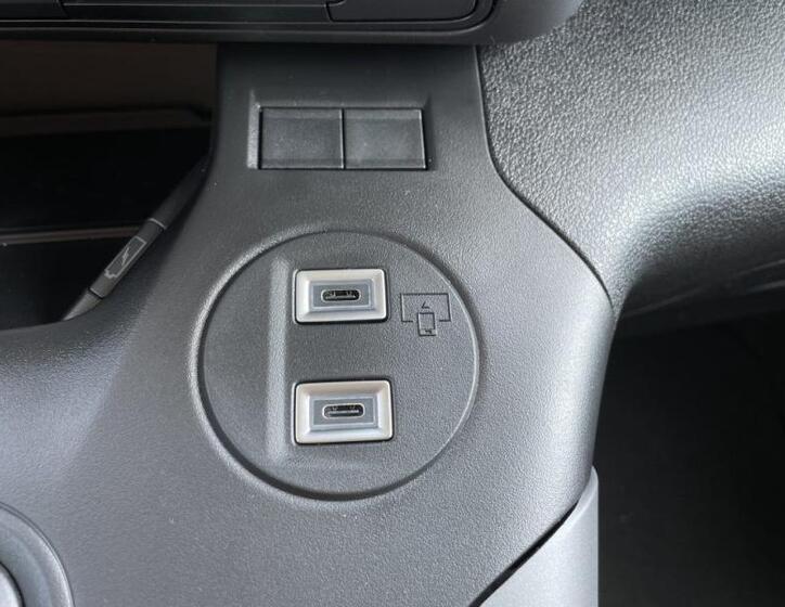 Toyota ProAce City Verso 24