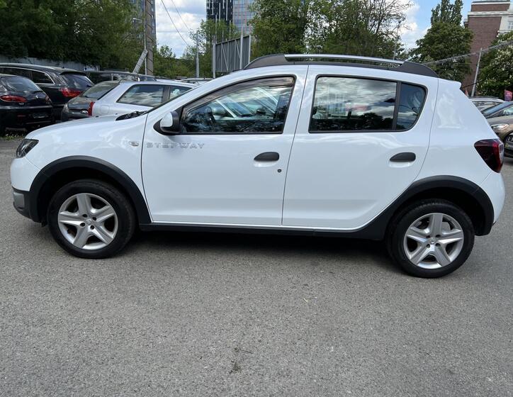 Dacia Sandero 6