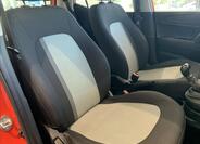 Hyundai i10 36