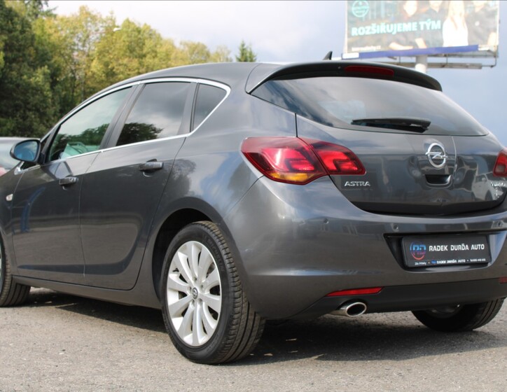 Opel Astra 7