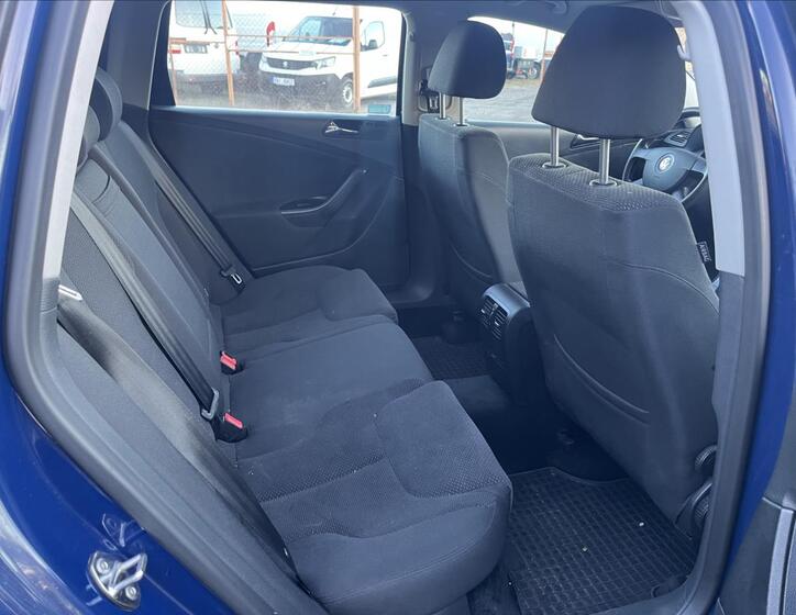 Volkswagen Passat 11