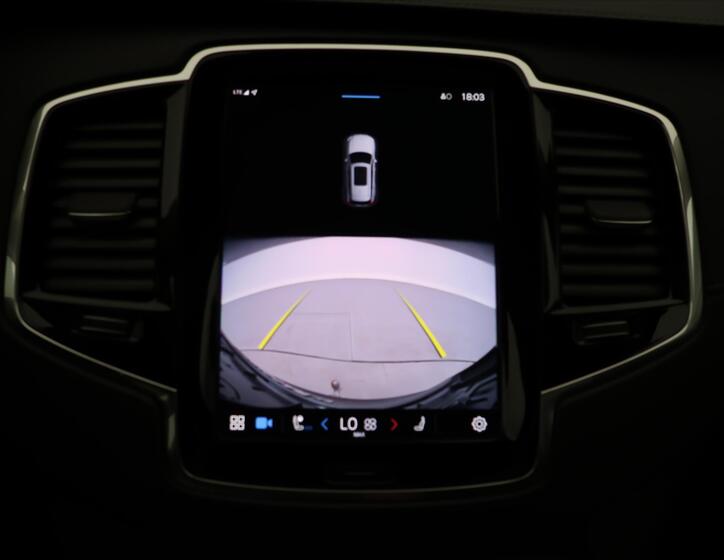 Volvo XC90 67