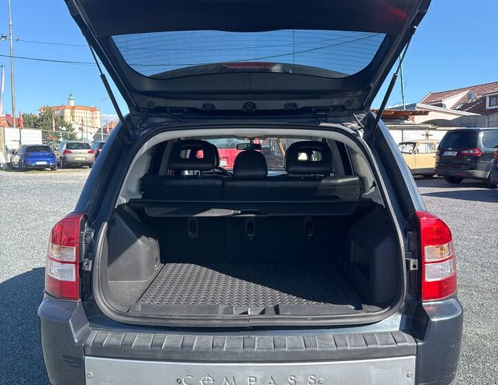 Jeep Compass 20