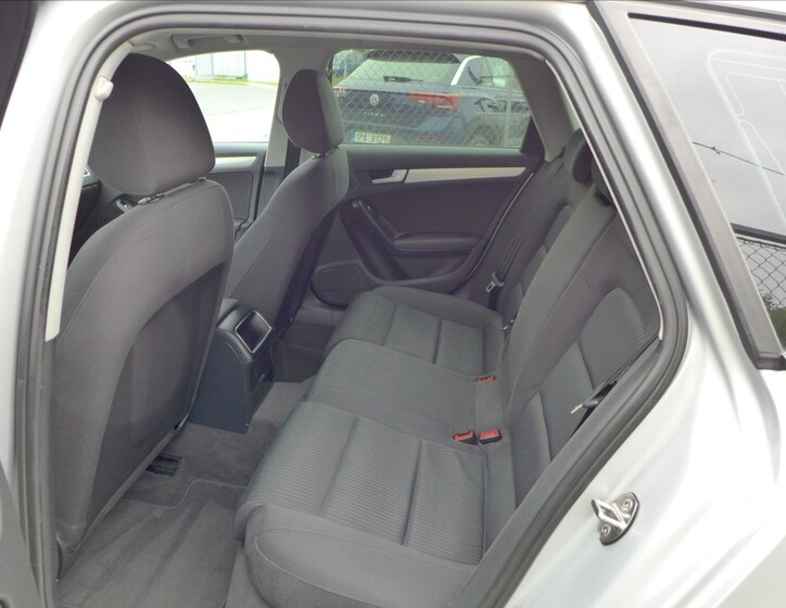Audi A4 27
