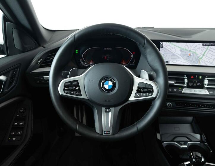 BMW Řada 2 13