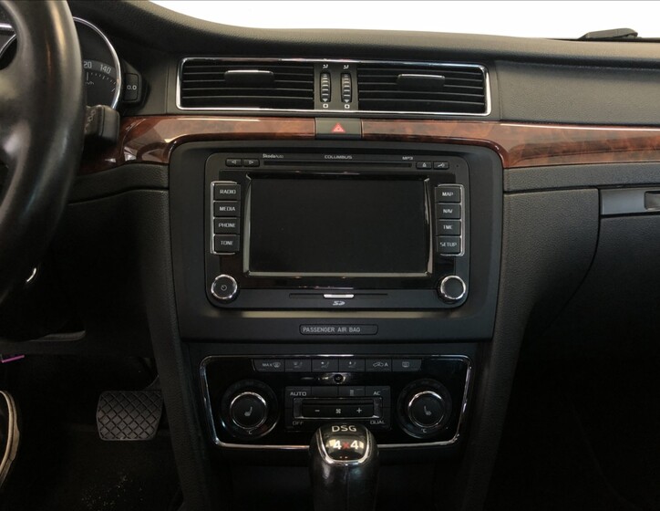 Škoda Superb 16