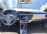 Toyota Corolla 13