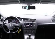 Volkswagen Golf 28