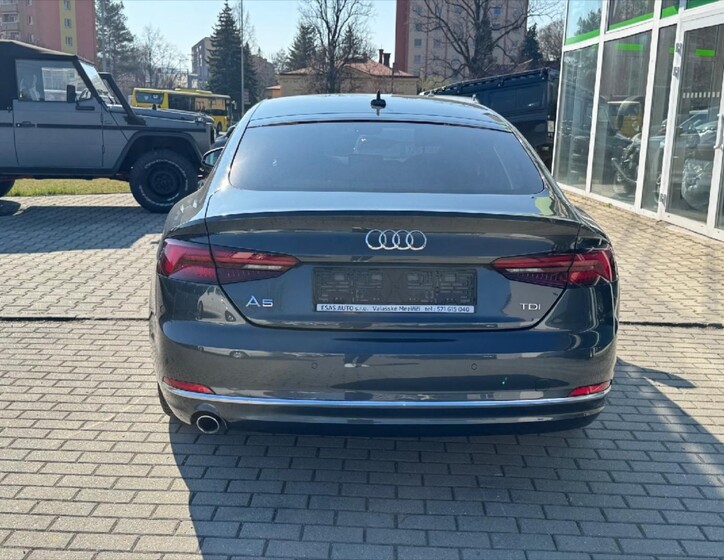Audi A5 6