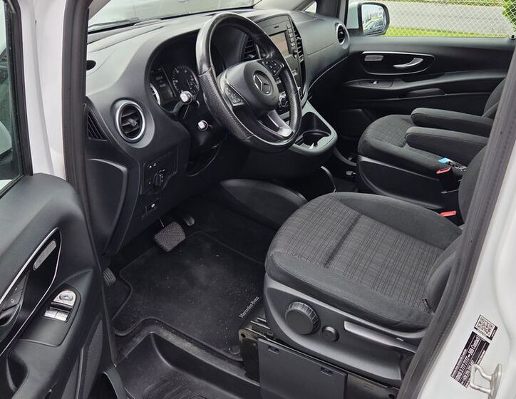 Mercedes-Benz Vito 8