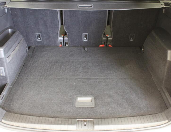 Volkswagen Touran 8