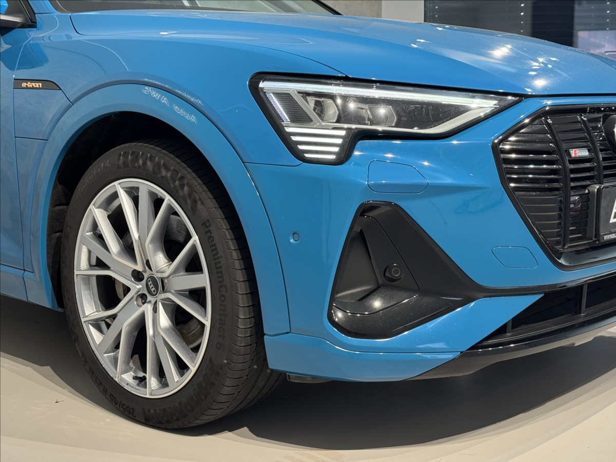 Audi e-tron