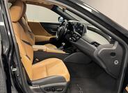 Lexus ES 300h 7