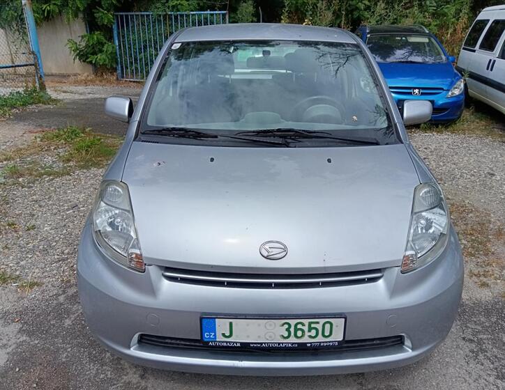 Daihatsu Sirion 1
