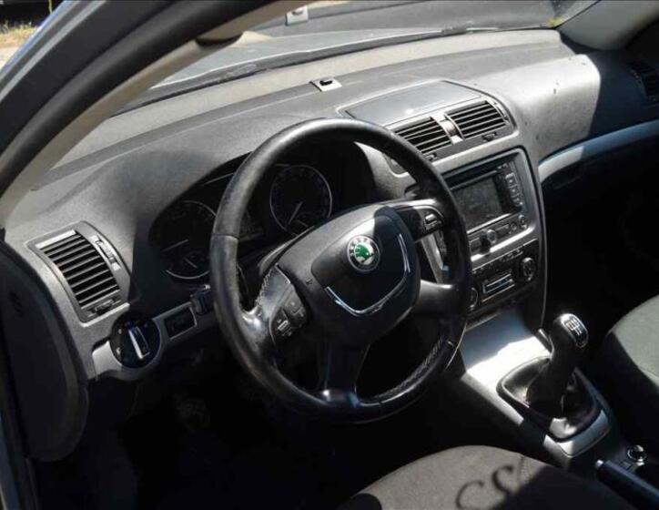 Škoda Octavia 23